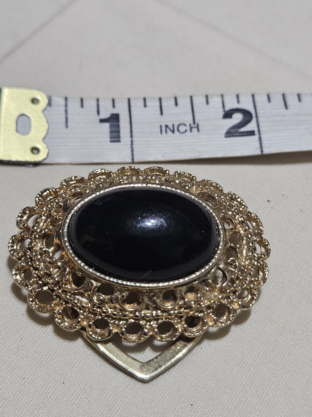 Vintage Park Lane Black Stone Cabochon Dress Clip Filigree Gold Tone Scarf Clip